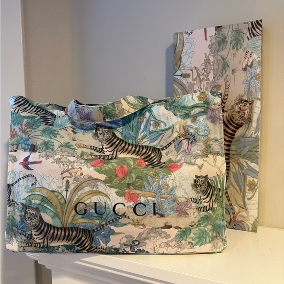 Handbags - Gucci Beauty Tote GWP NIB